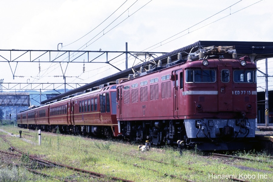ED77-015_002
