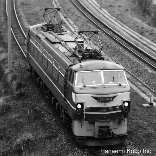 EF66-004_002
