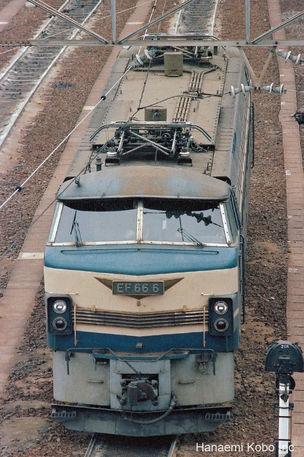 EF66-006_001