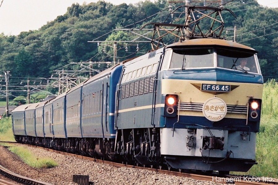 EF66-045_001